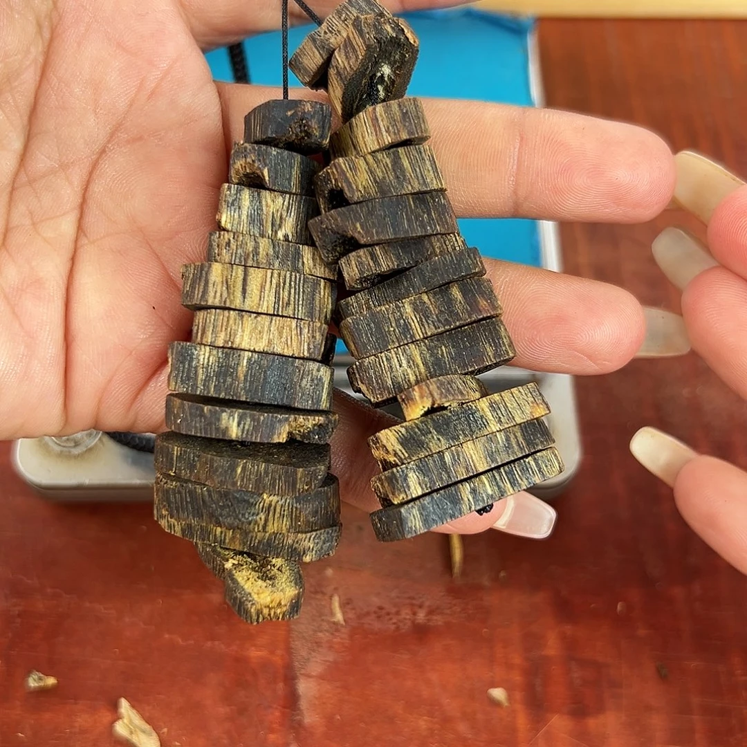 沉香碎屑沉香沉水车挂17g