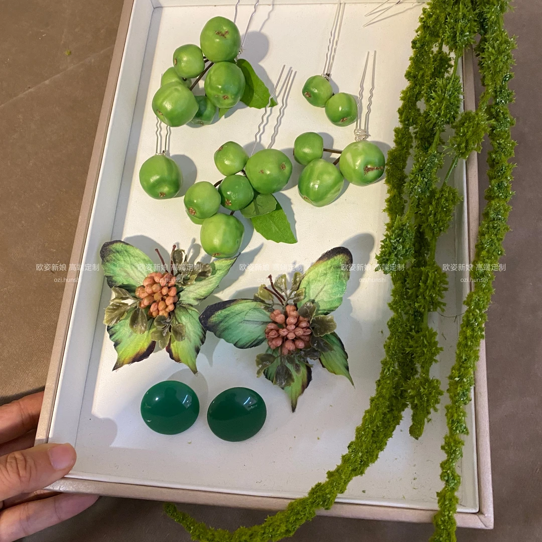 青苹果新中式晨袍配饰婚礼跟妆新娘结婚饰品旗袍晨袍手作配饰