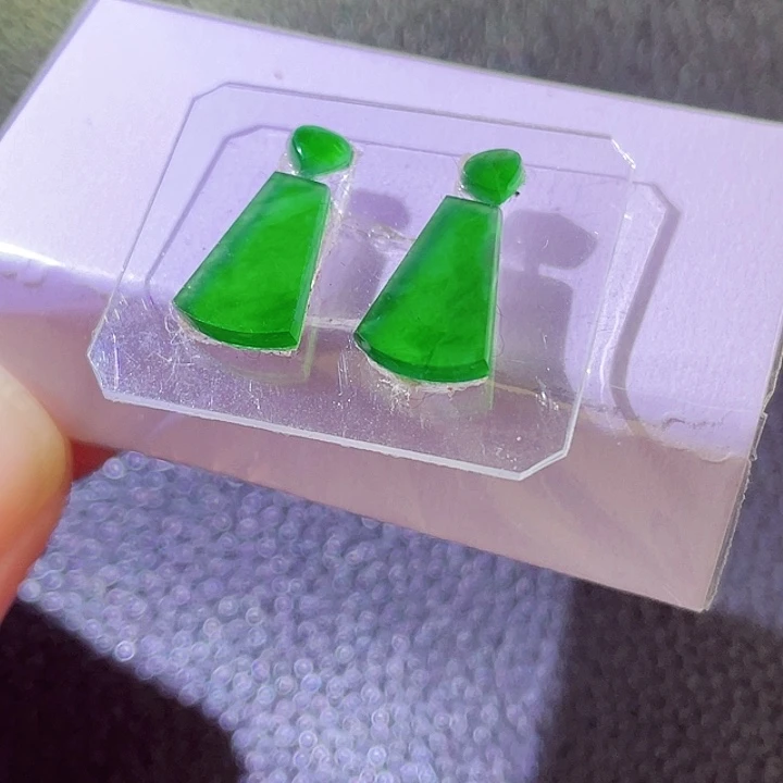 未镶嵌定制翡翠翡翠