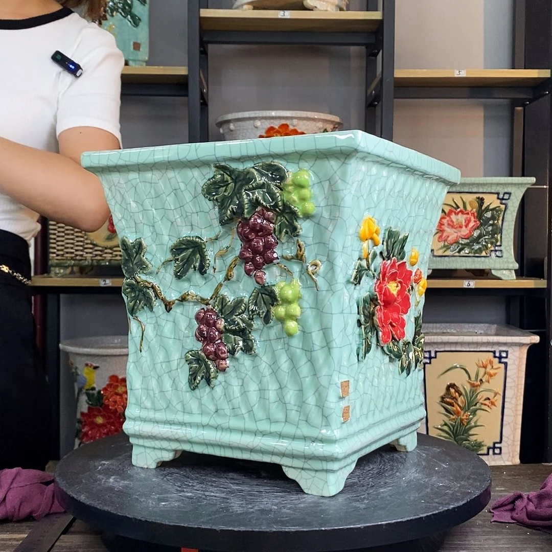 紫砂花盆月*12。