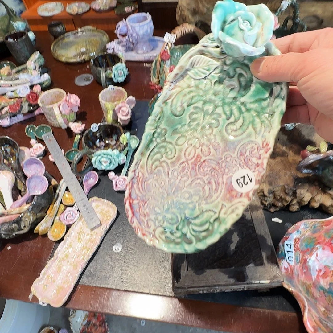 小***я纯手工咖啡杯，餐具