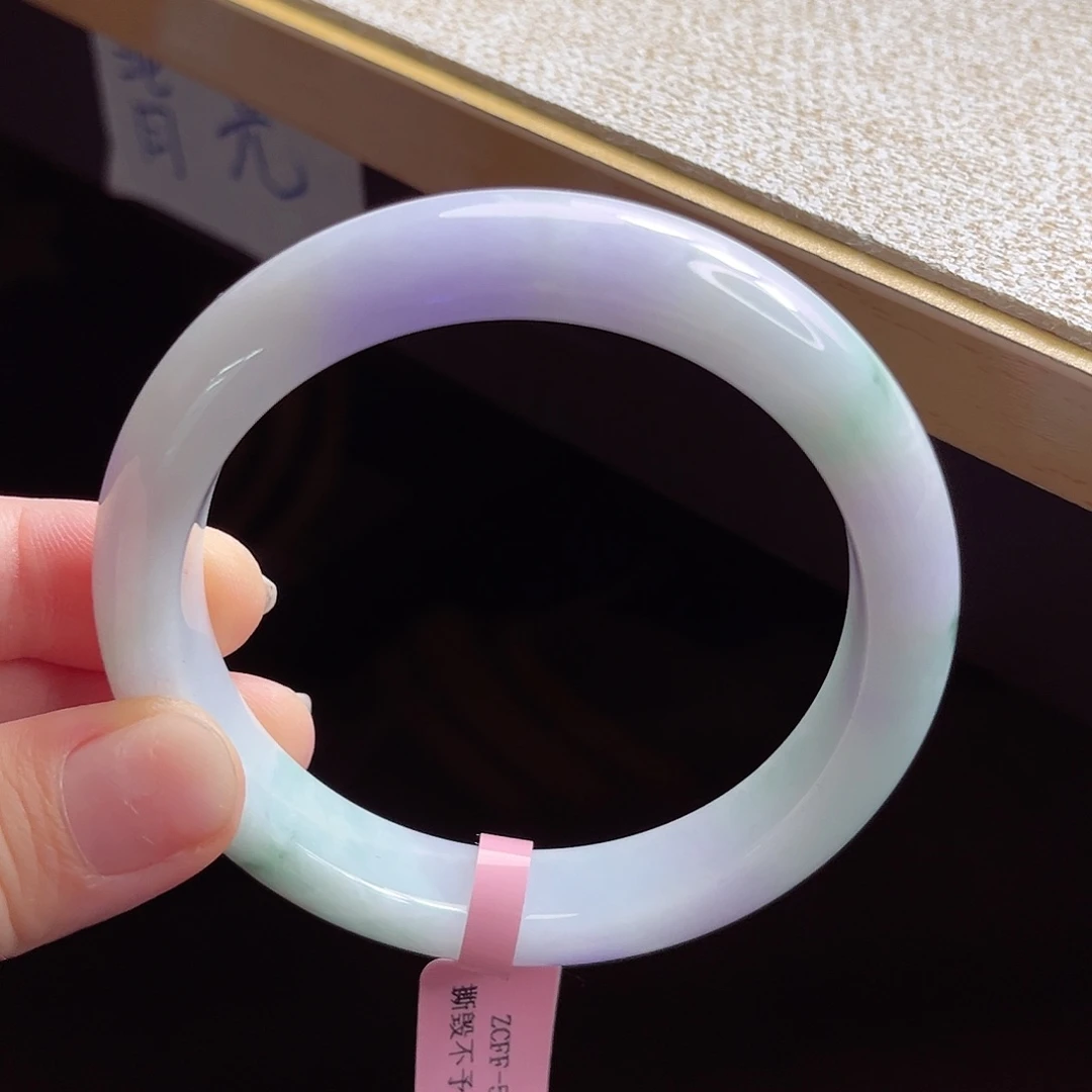 翡翠手镯未镶嵌手镯