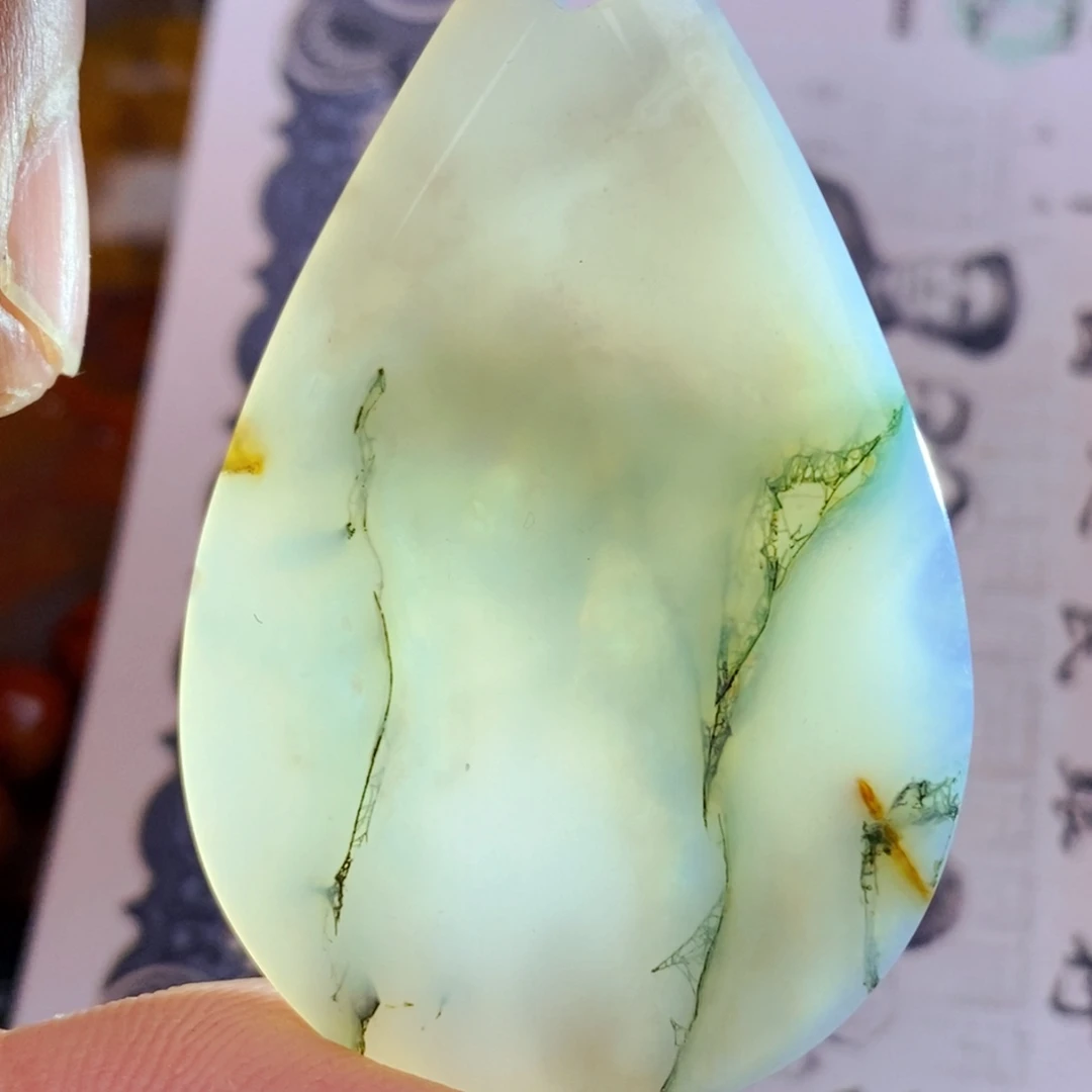 张***师玛瑙/玉髓未镶嵌颈饰