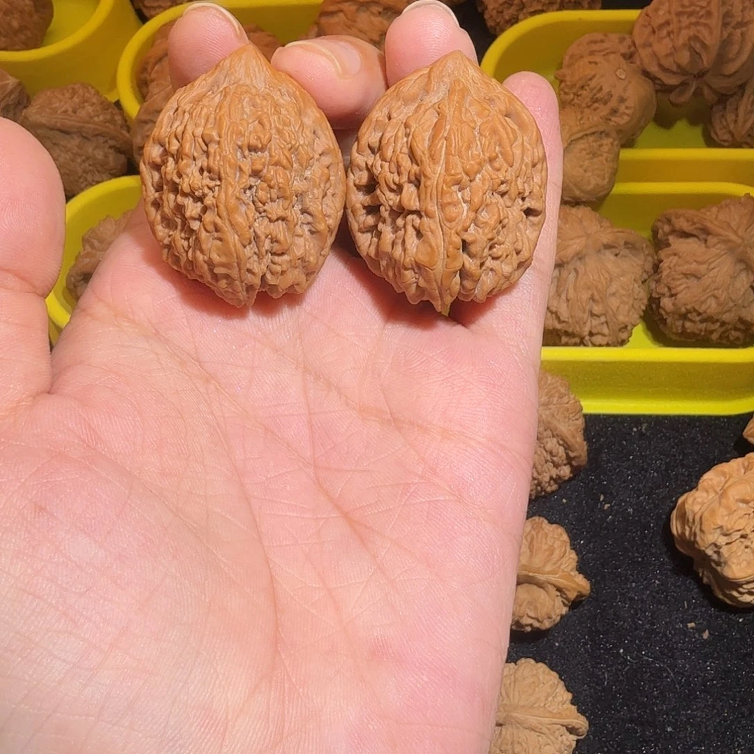 文玩核桃吊坠蒜头
