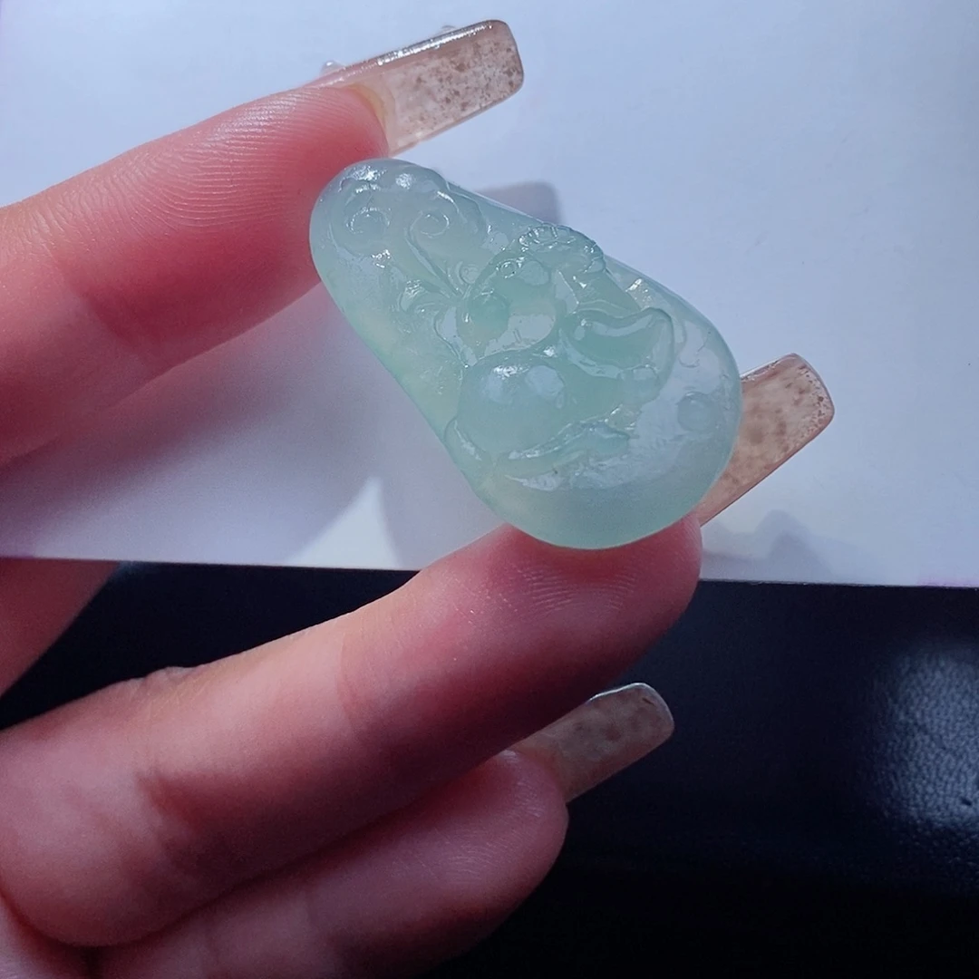 定制翡翠未镶嵌冰晴羊牌