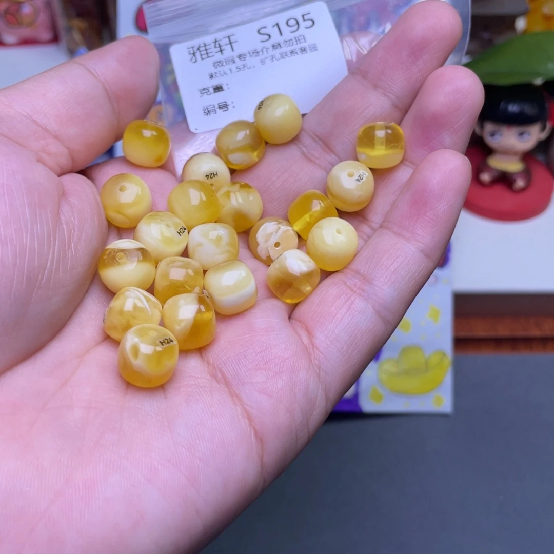 琥珀未镶嵌珠宝奇石多样性发其一