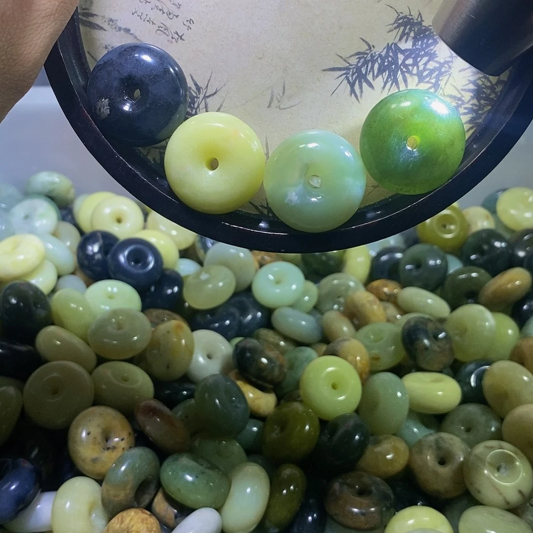 蛇纹石玉未镶嵌其他52