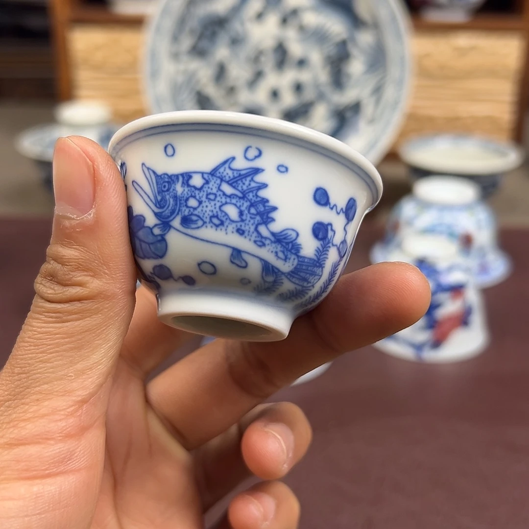 杯子景德镇鱼藻小压手杯