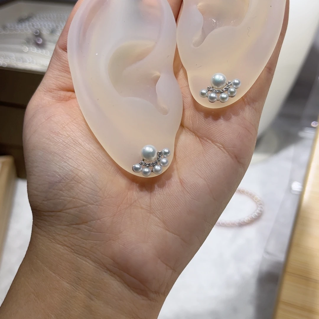 银S925镶嵌耳饰淡水珍珠