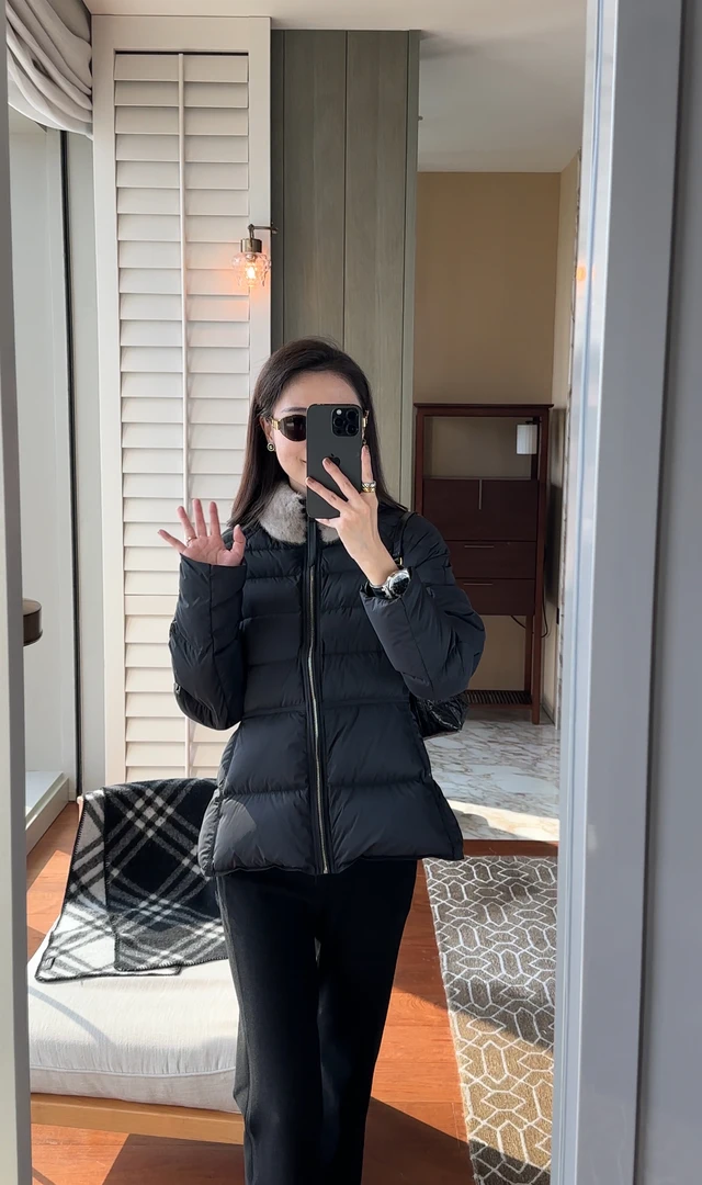 【米卡私服】米兰游记水貂毛领修身鹅绒服
