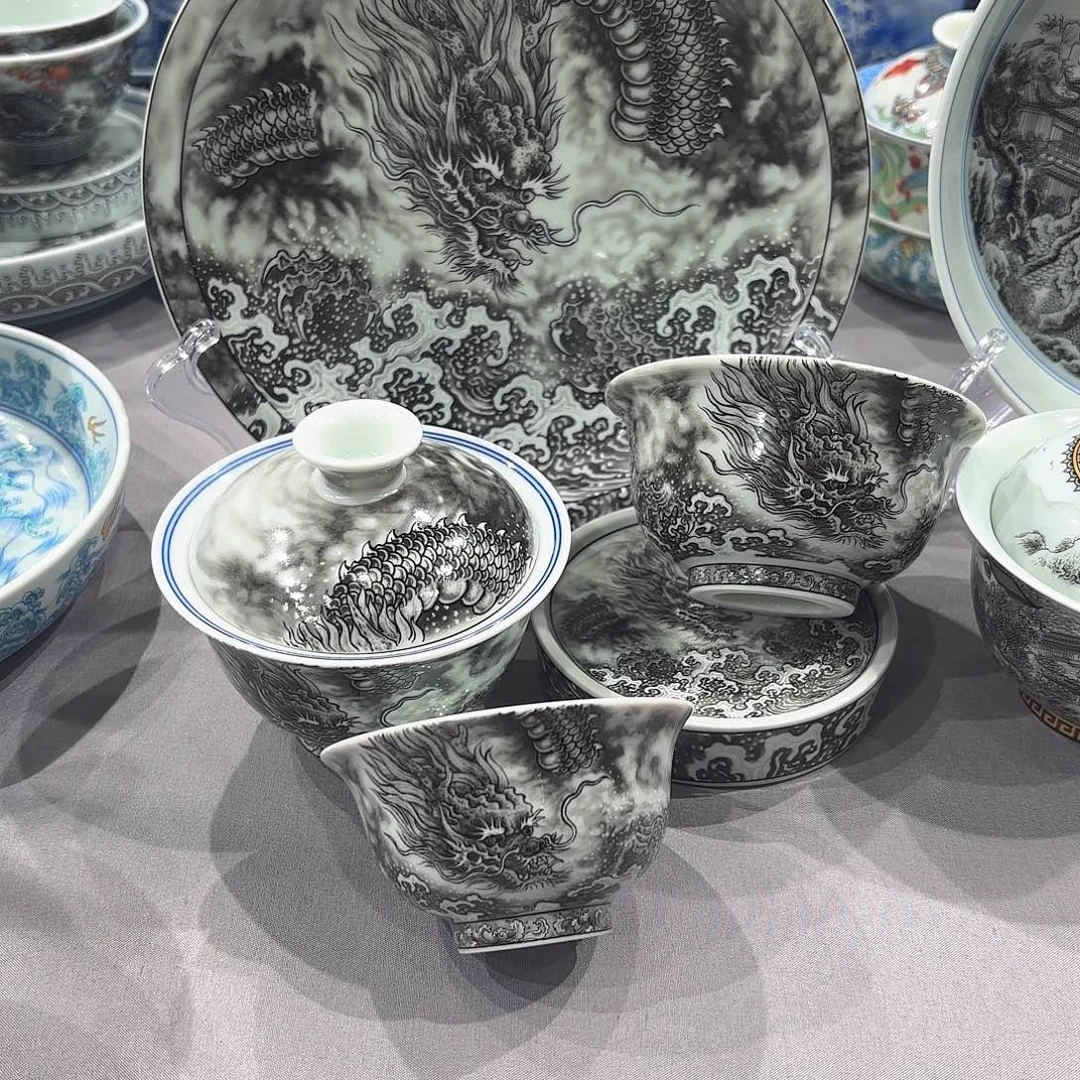 瓷片景德镇陶瓷学院等单位联合举办