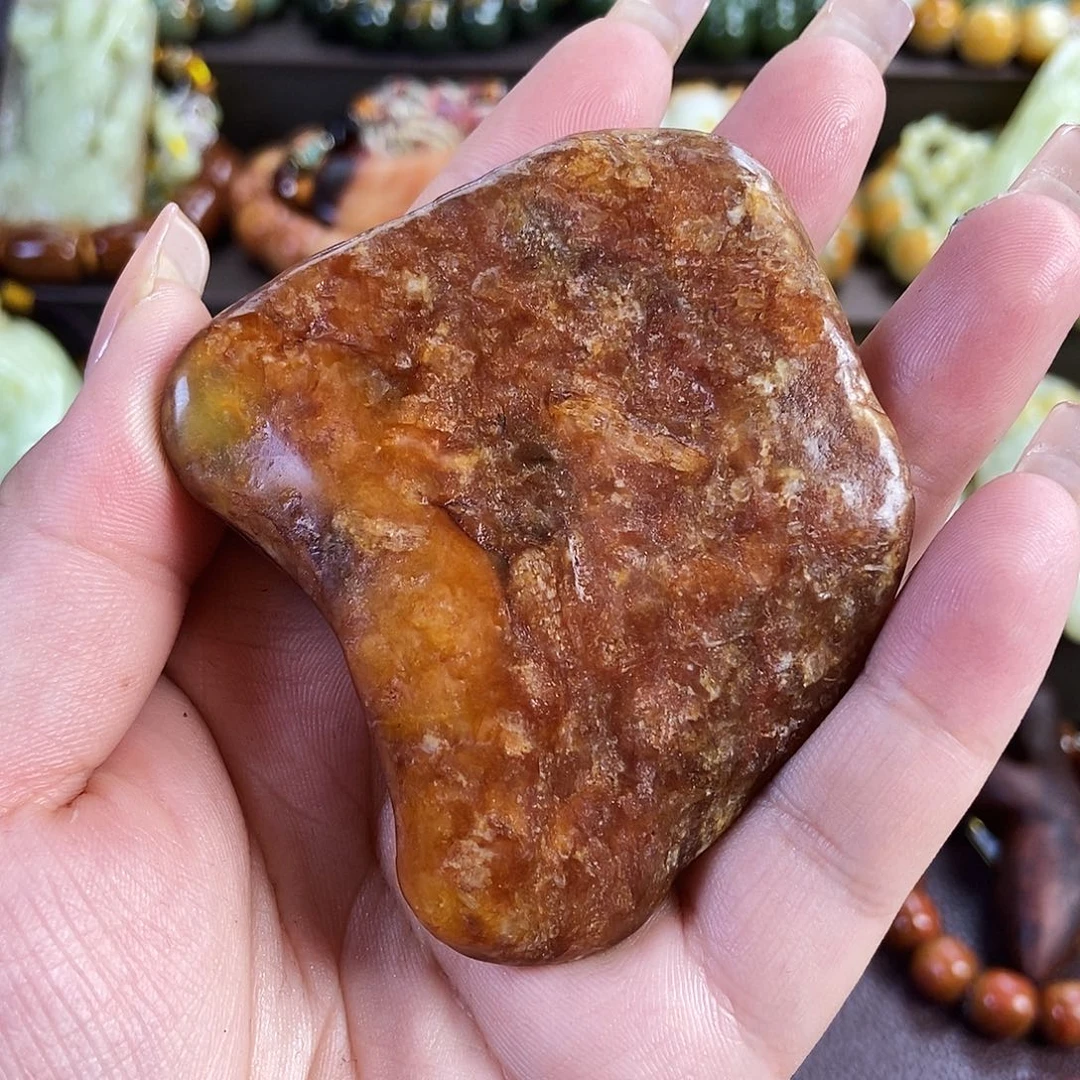 透闪石质玉未镶嵌把件