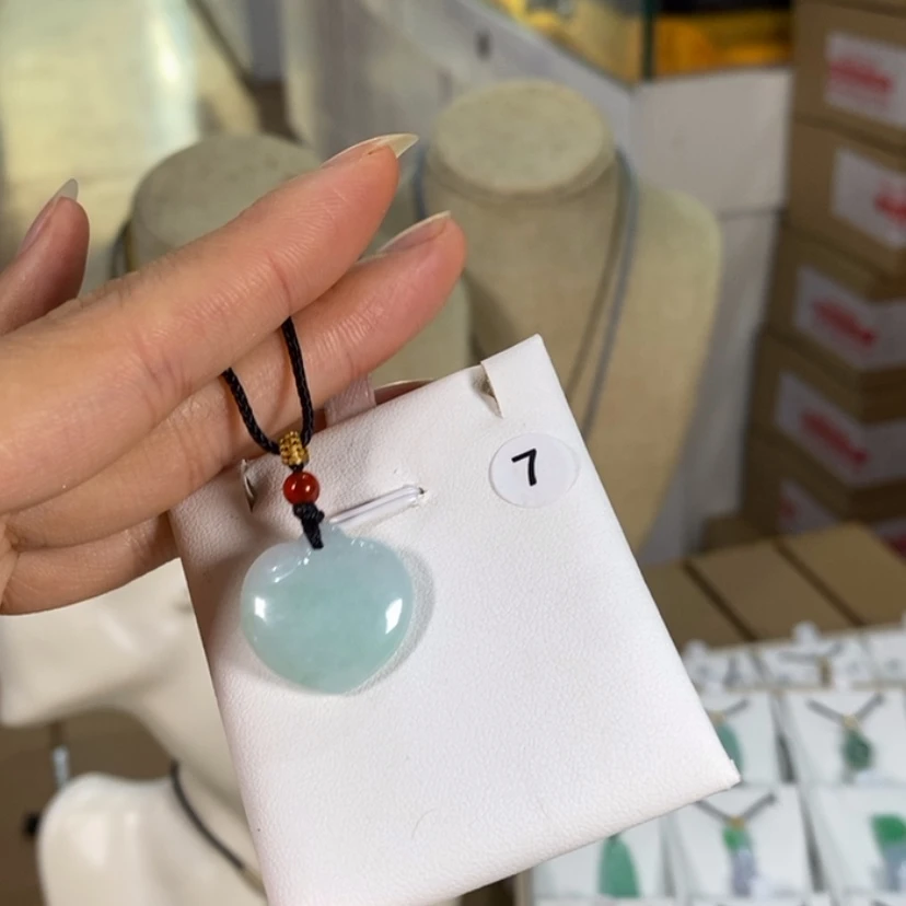 【闪购商品】颈饰未镶嵌翡翠