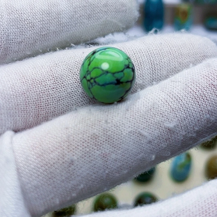 绿松石未镶嵌饰品