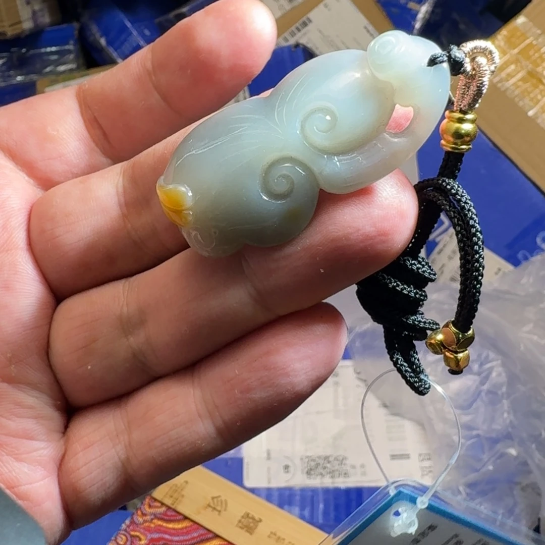 和田玉（糖玉）未镶嵌挂件