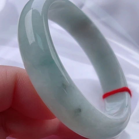 翡翠手镯未镶嵌正56(48小时鉴赏期微瑕)