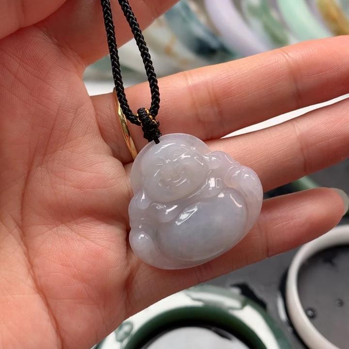 翡翠颈饰未镶嵌佛公