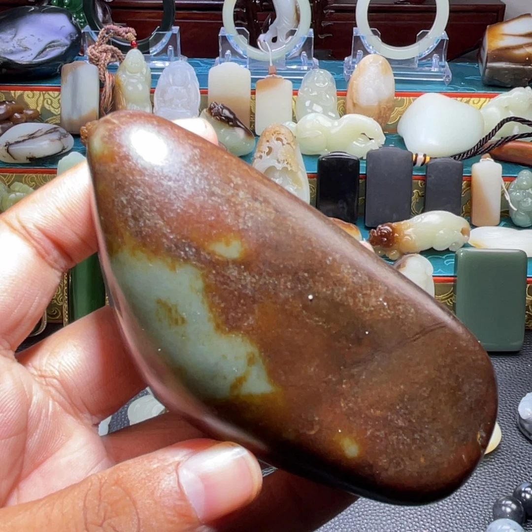 和田玉未镶嵌把件