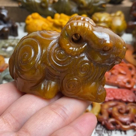 未镶嵌蛇纹石玉颈饰101