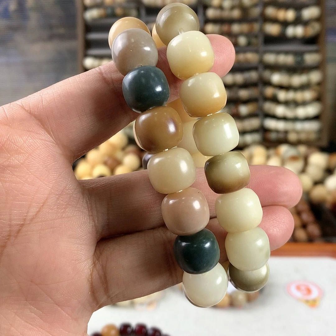 【闪购商品】菩提根/象牙果手串闲***员