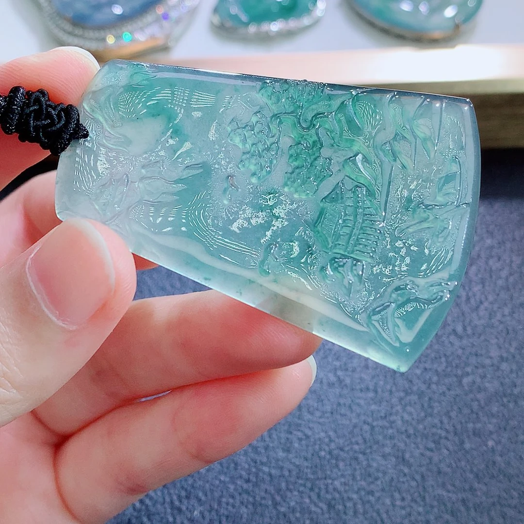 翡翠未镶嵌颈饰翡翠