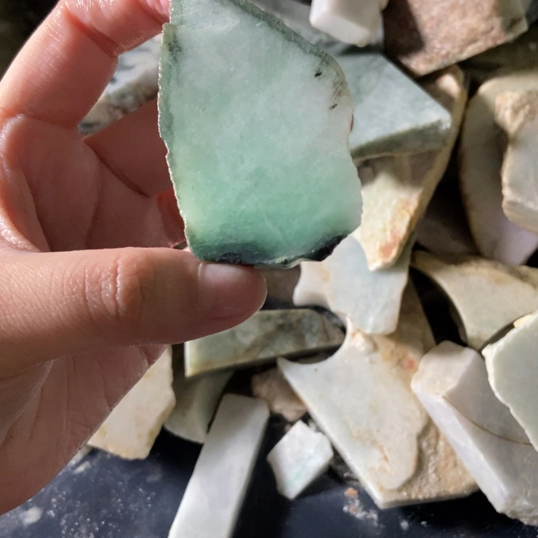 翡翠挂件未镶嵌天然翡翠