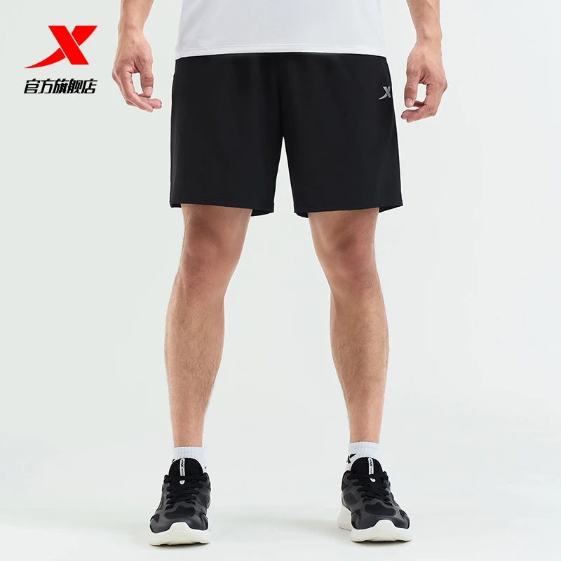 XTEP/特步运动短裤夏季新款休闲健身跑步裤子黑色男子梭织短裤