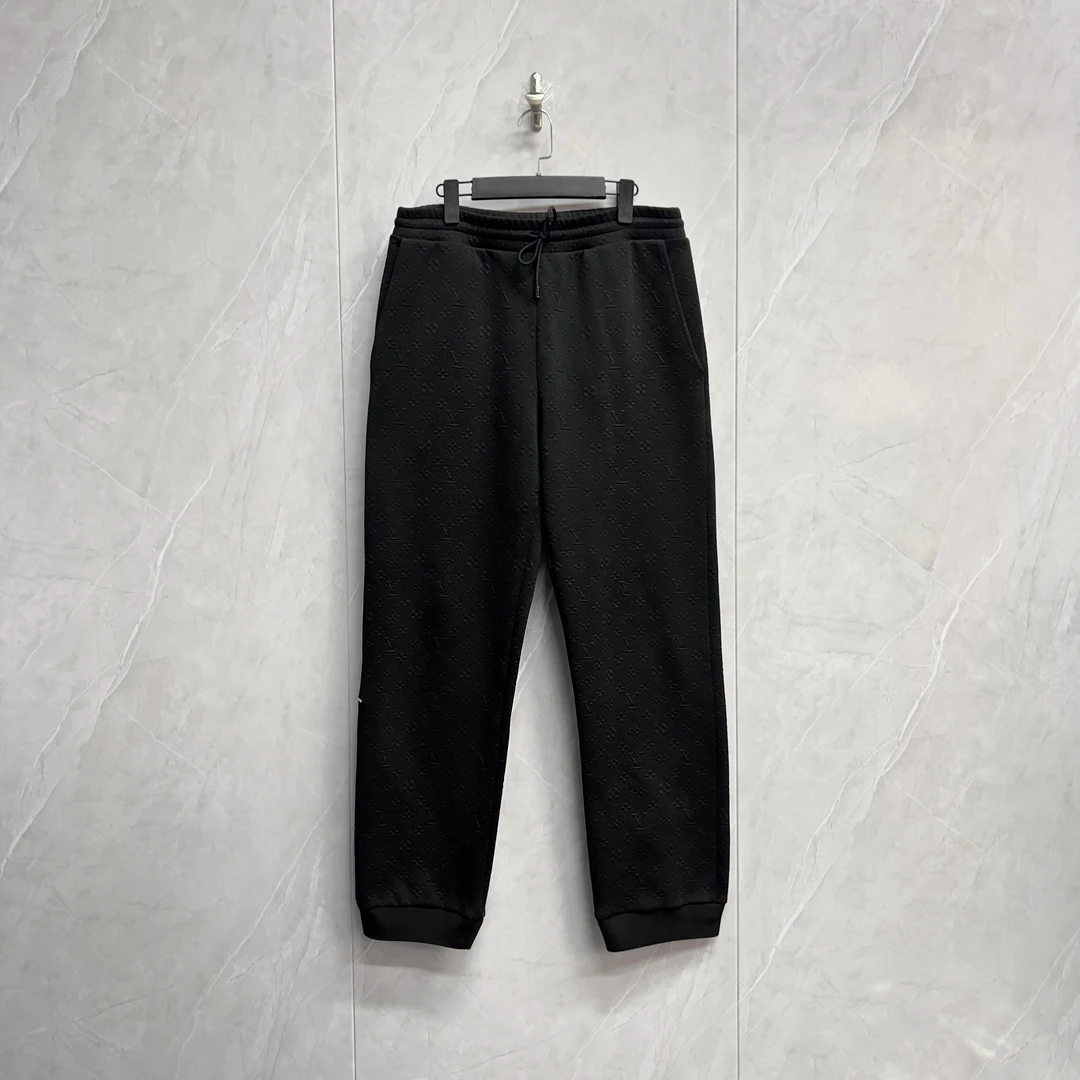 99新/Lv Louis Vuitton路易威登满Logo浮雕休闲裤/W0235/XL码