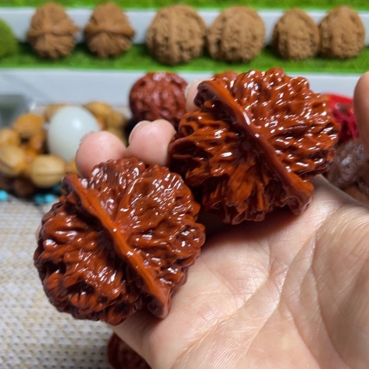 大***姓把件文玩核桃帝王