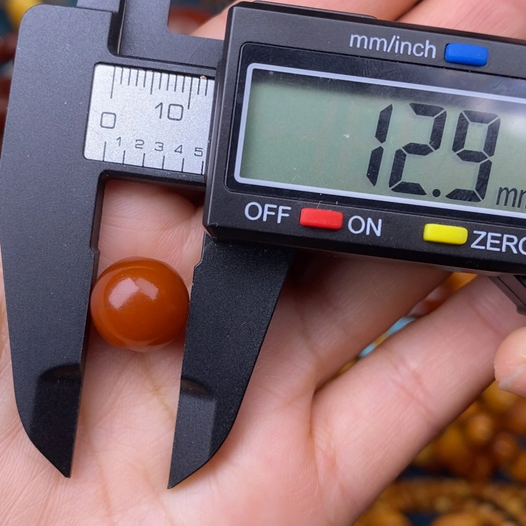 琥珀裸石未镶嵌蜜蜡