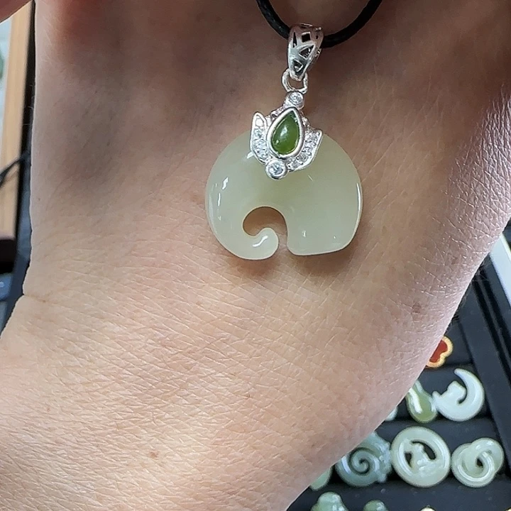 和田玉吊坠(不含链)银S925镶嵌