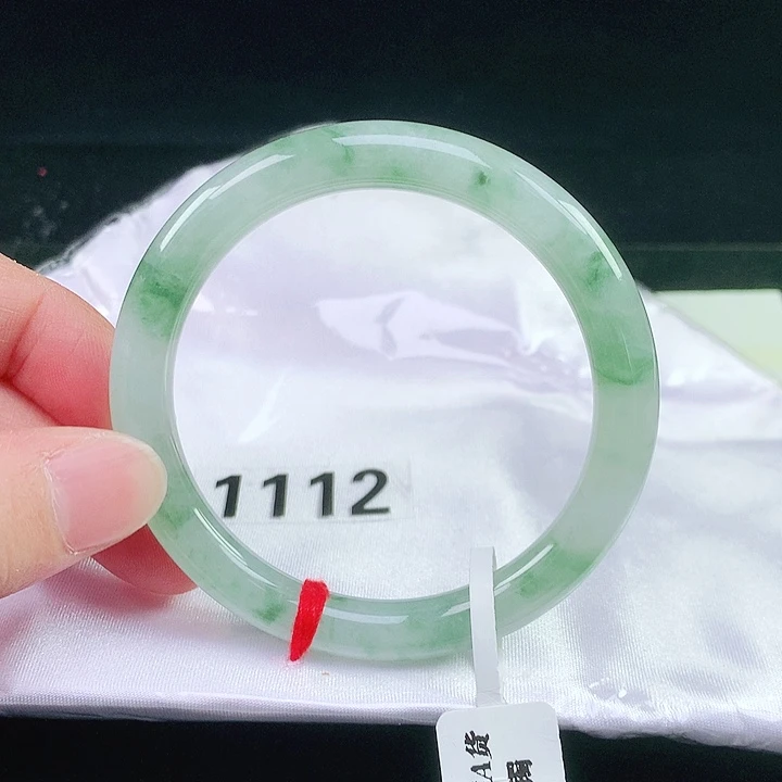 未镶嵌手镯（圆镯）翡翠1112