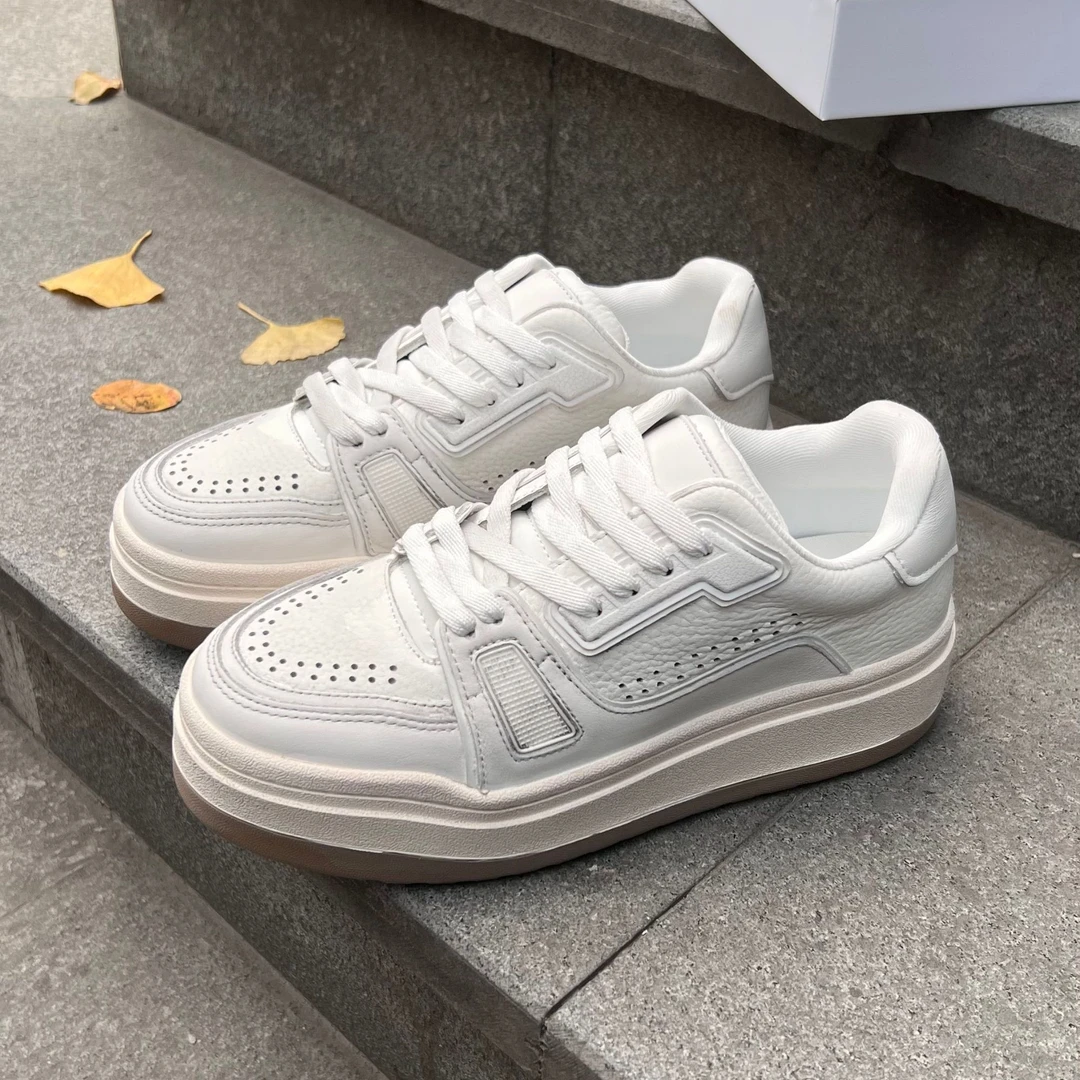 索尔欧货真皮擦色板鞋女2025新款百搭做旧小白鞋厚底运动休闲鞋