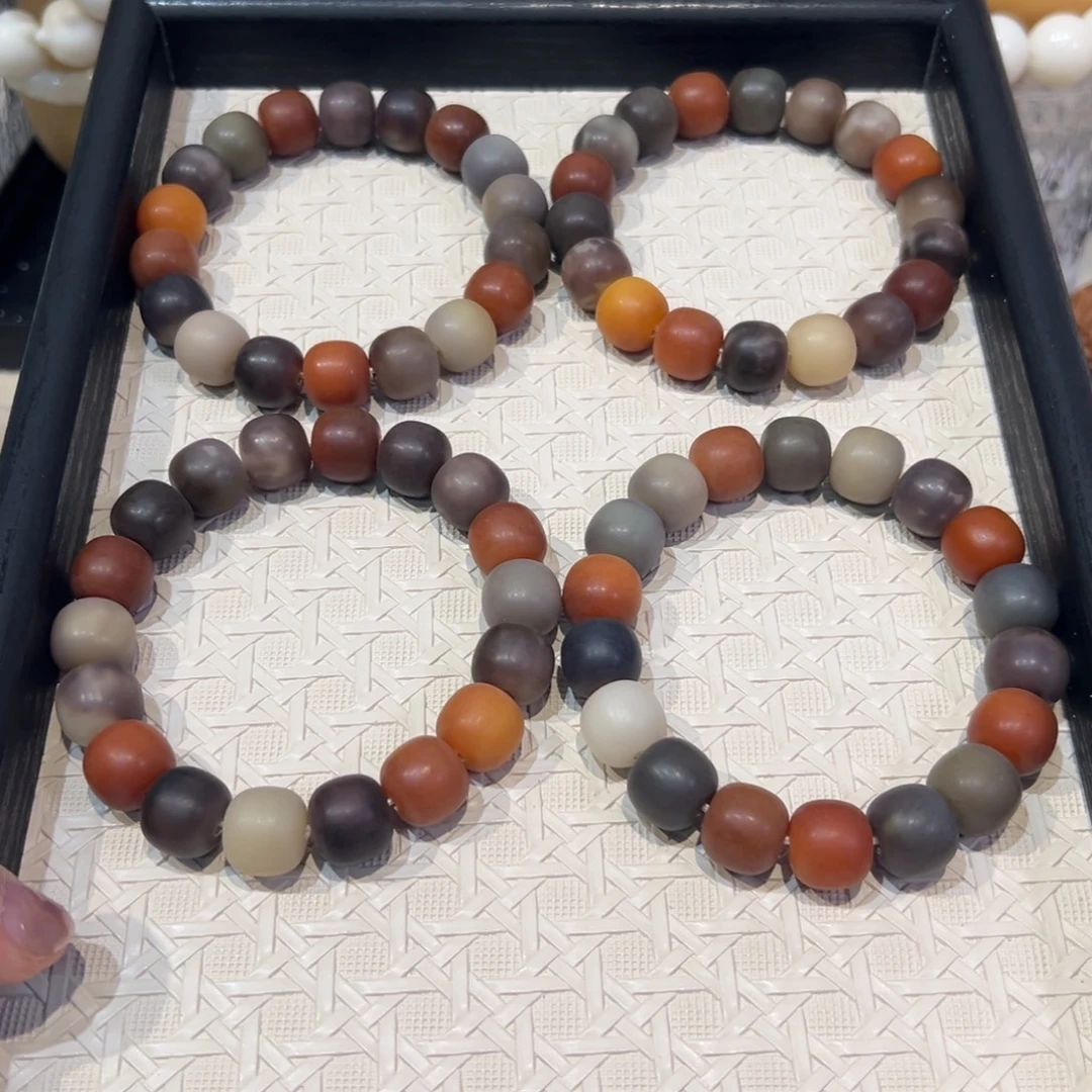 吊坠菩提根/象牙果魔法女巫卡14