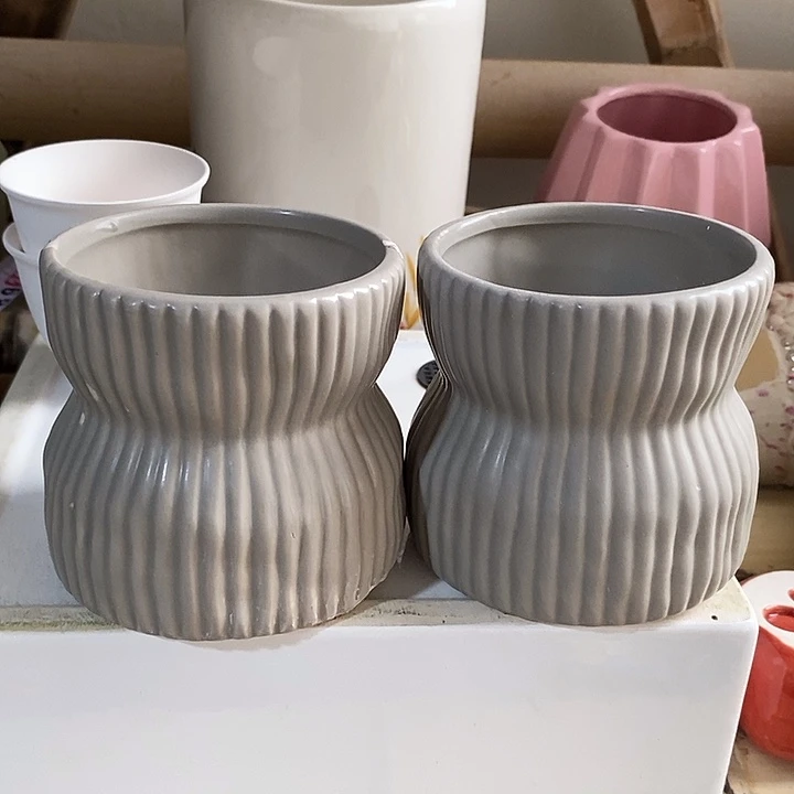 摆件陶盆有孔 微瑕介意勿拍