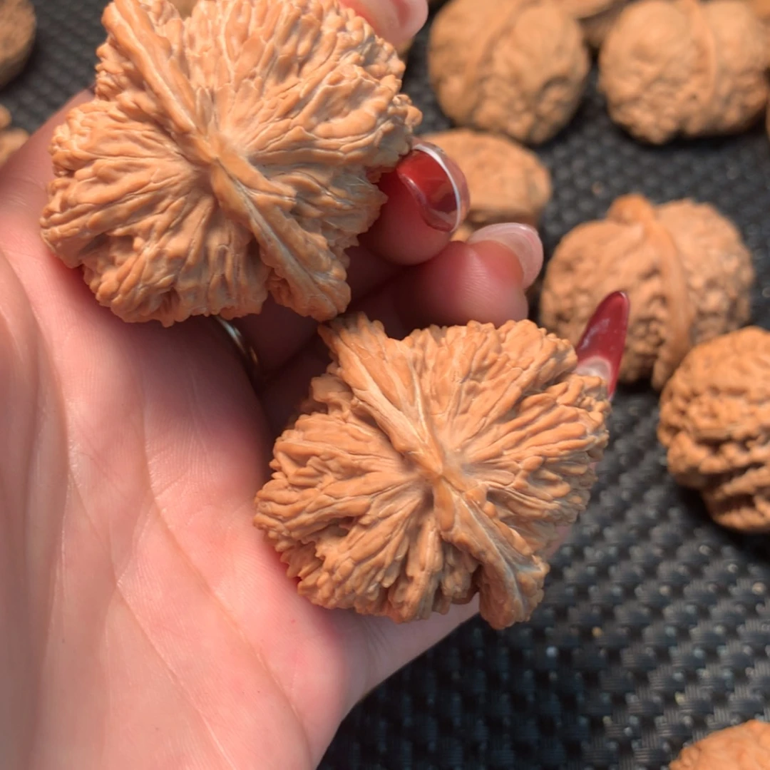 【闪购商品】文玩核桃吊坠云**野四座楼