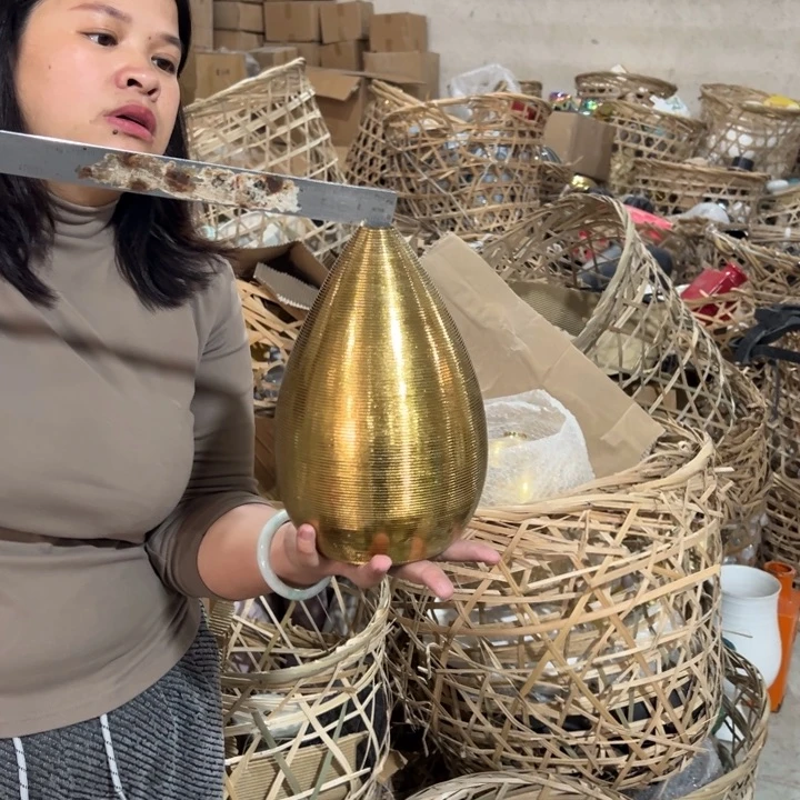 瓶高度23厘米口径2厘米微瑕捡漏