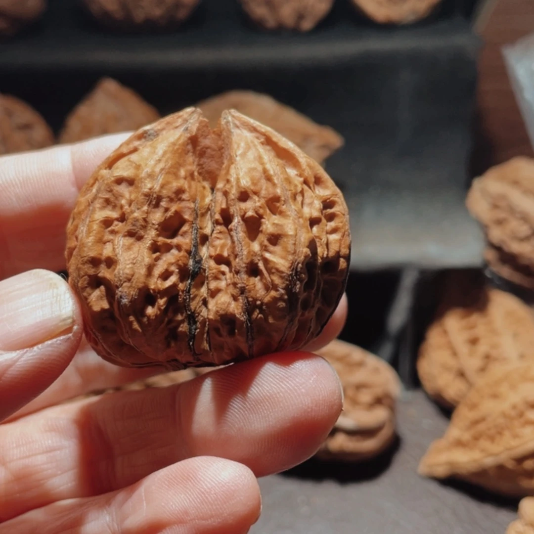 【闪购商品】文玩核桃把件?****?东北楸子23