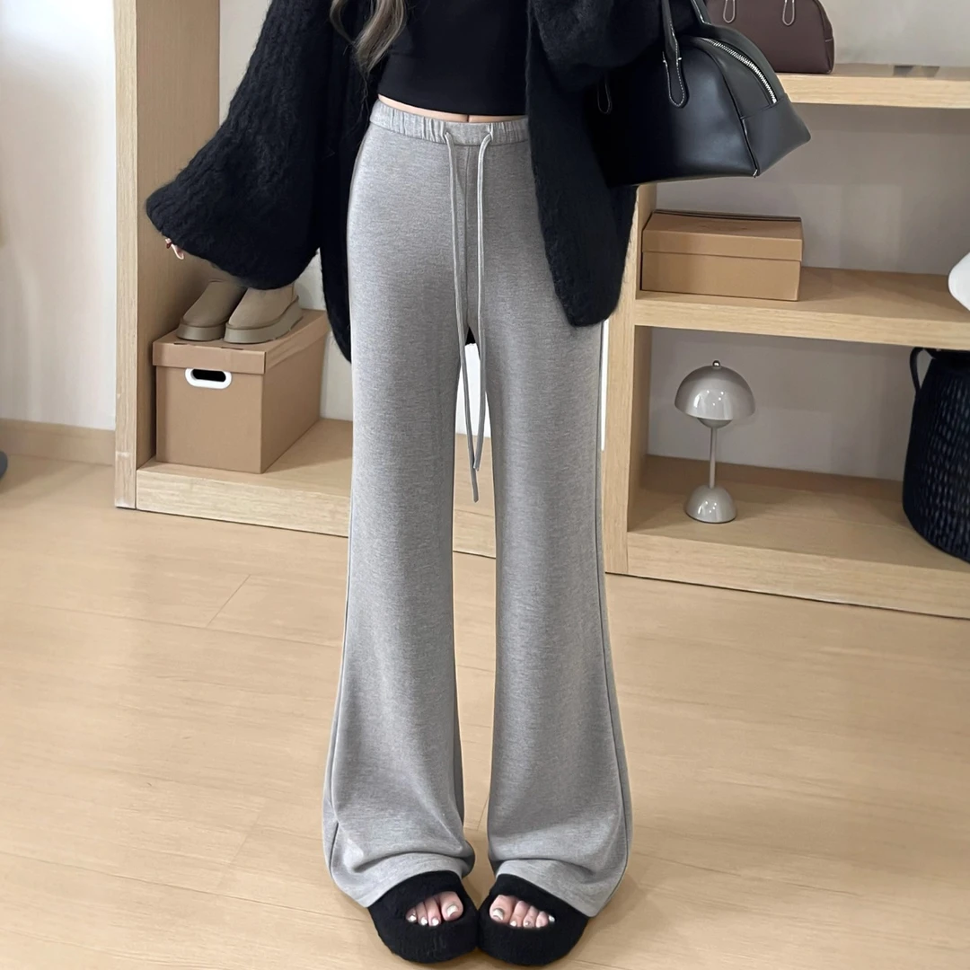 黑色微喇运动裤女春秋2025年新款中腰垂感显瘦小个子休闲阔腿卫裤