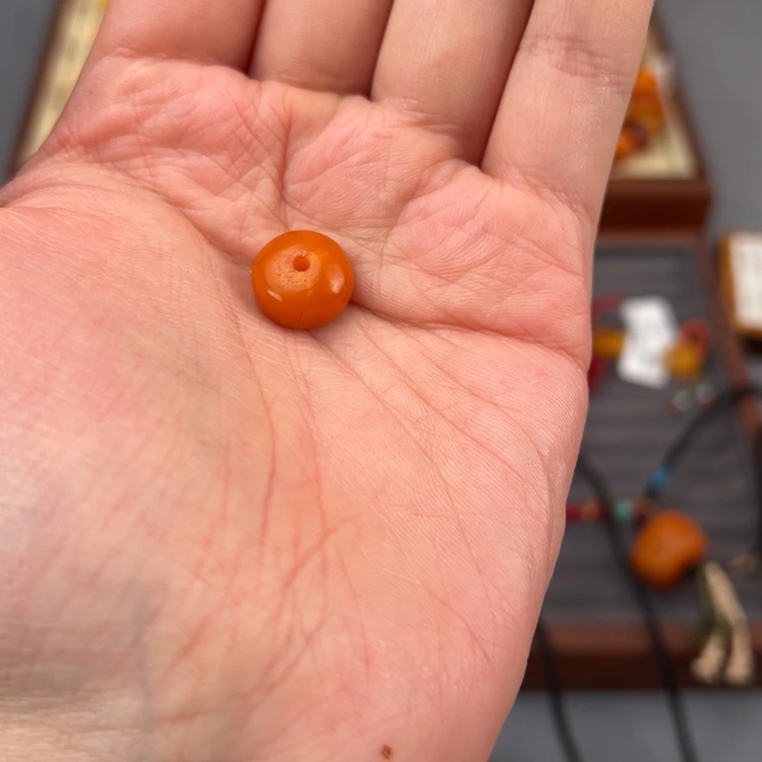 琥珀裸石未镶嵌C**?定制