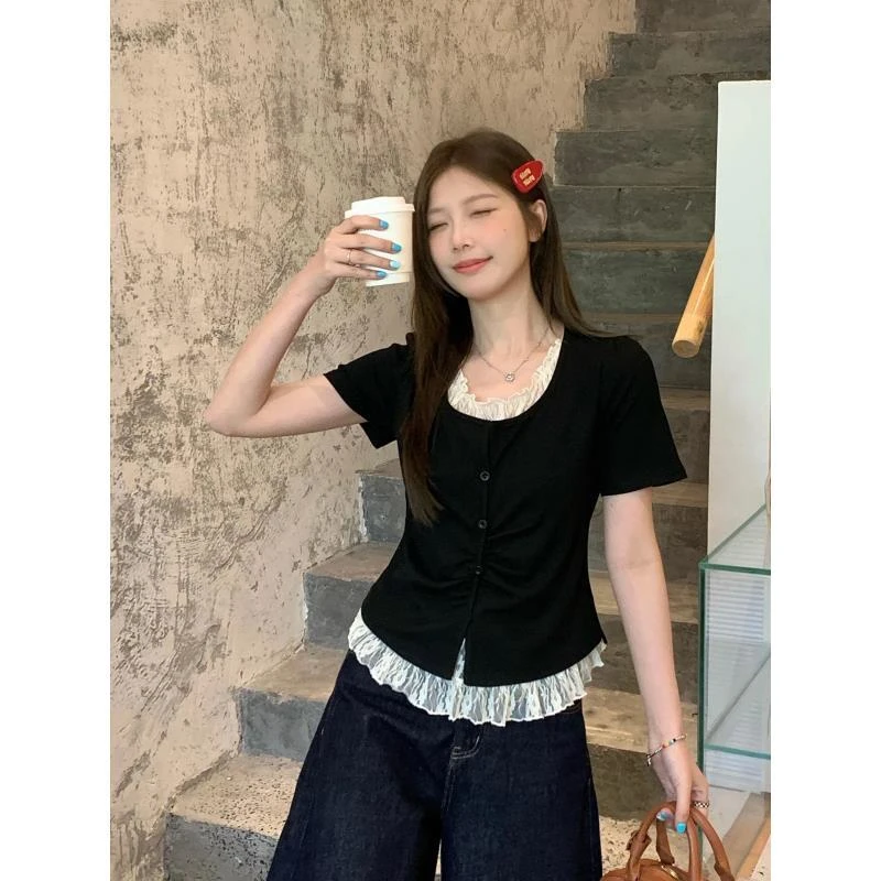 【现货】夏季胖mm遮肉显瘦蕾丝拼接上衣黑色假两件正肩短袖T恤04035