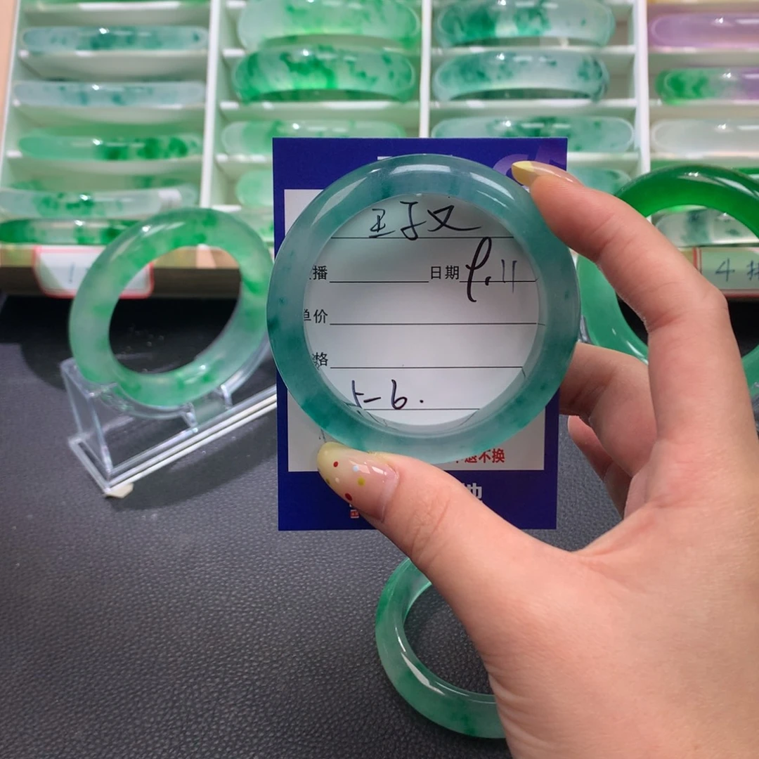 ᥫ***⁹纯铜无文玩珠宝手镯莉莉