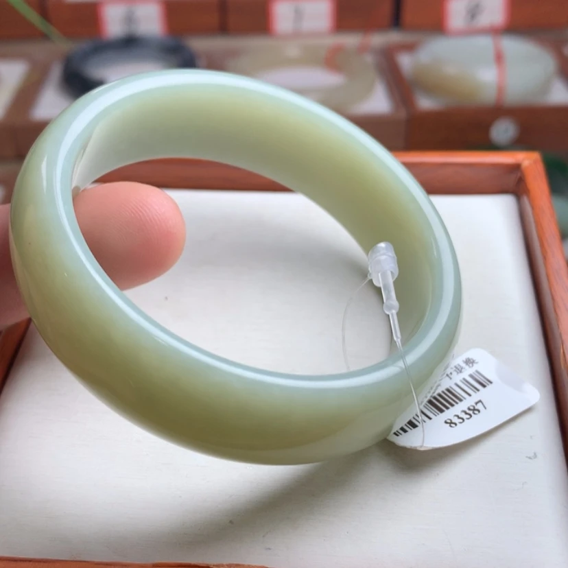 【闪购商品】和田玉手镯未镶嵌57.6