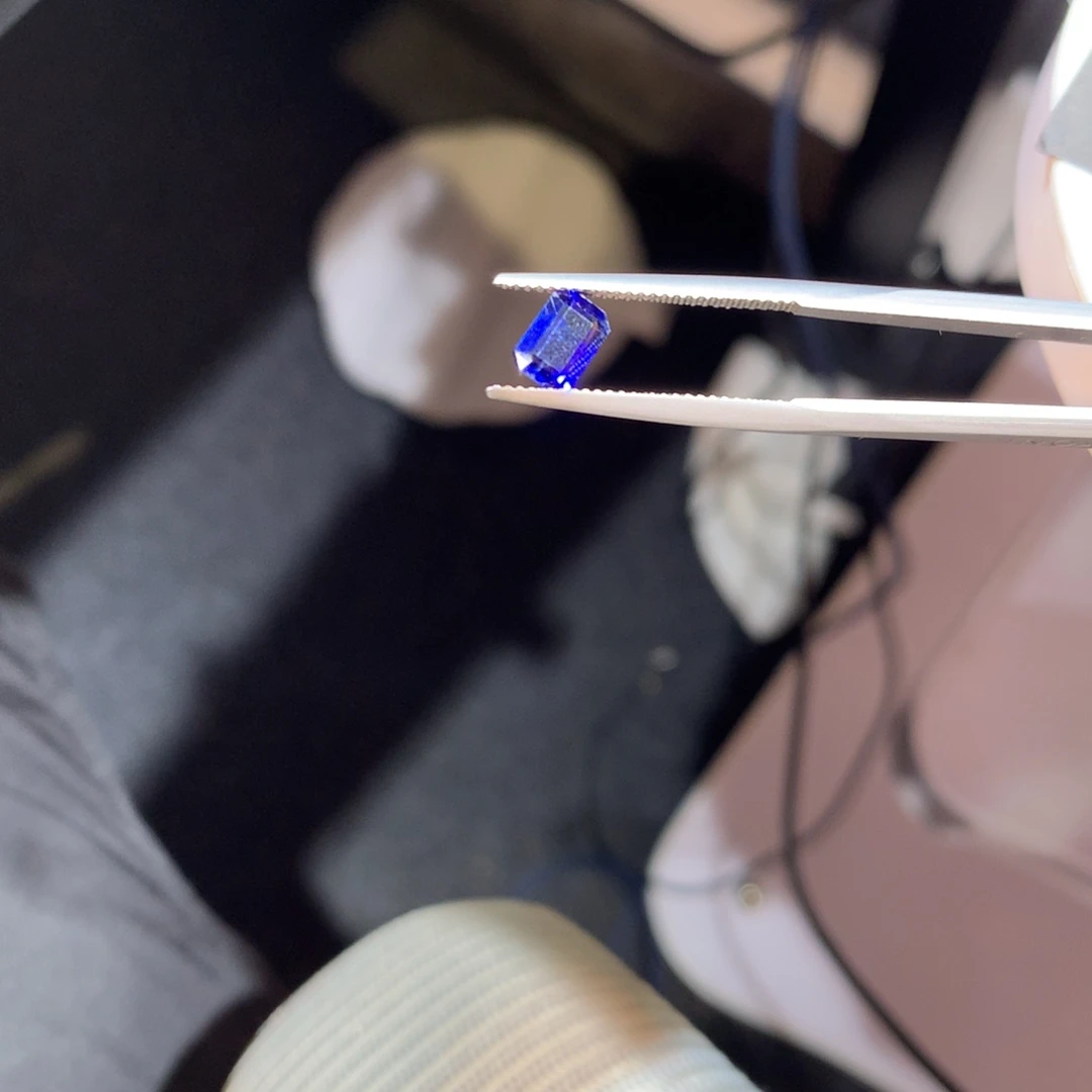 未镶嵌蓝晶石裸石1.2克拉