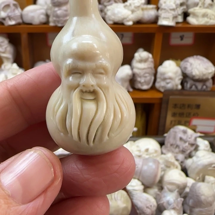 非金属配饰鹿角雕刻葫芦