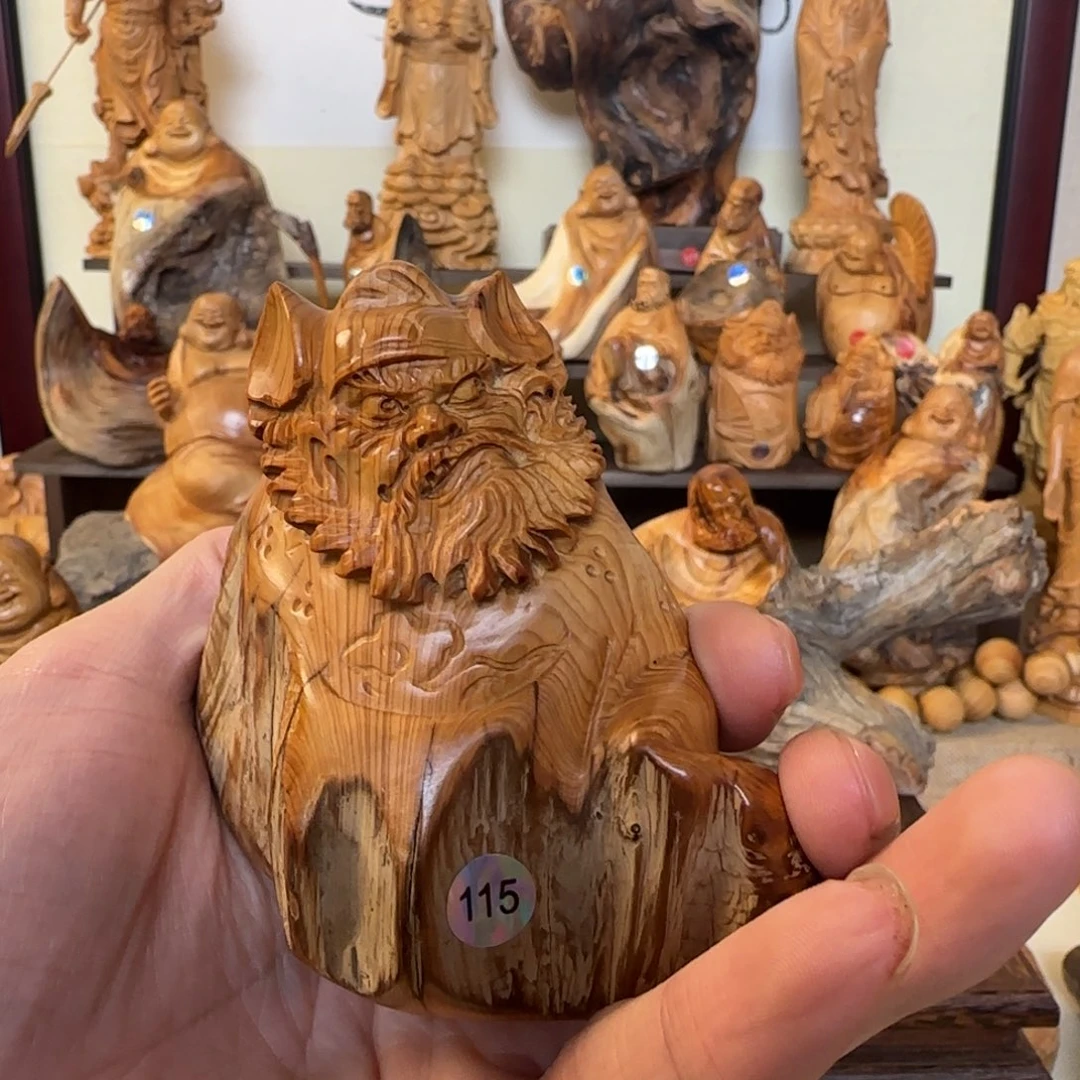 崖柏小木匠艺雕一物一拍