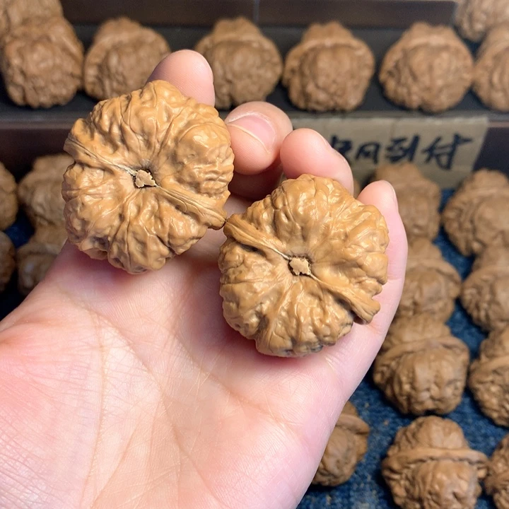 桃核吊坠1*2蛤蟆核桃