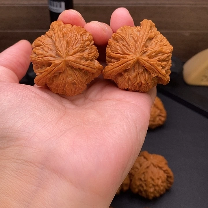 十***一把件文玩核桃白奔