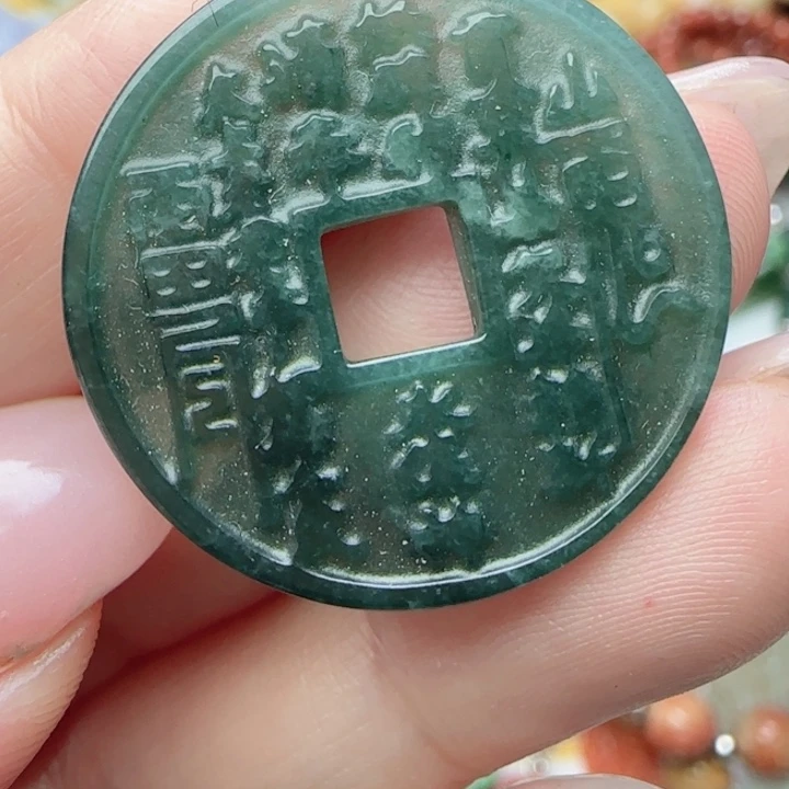翡翠未镶嵌颈饰天然A货73