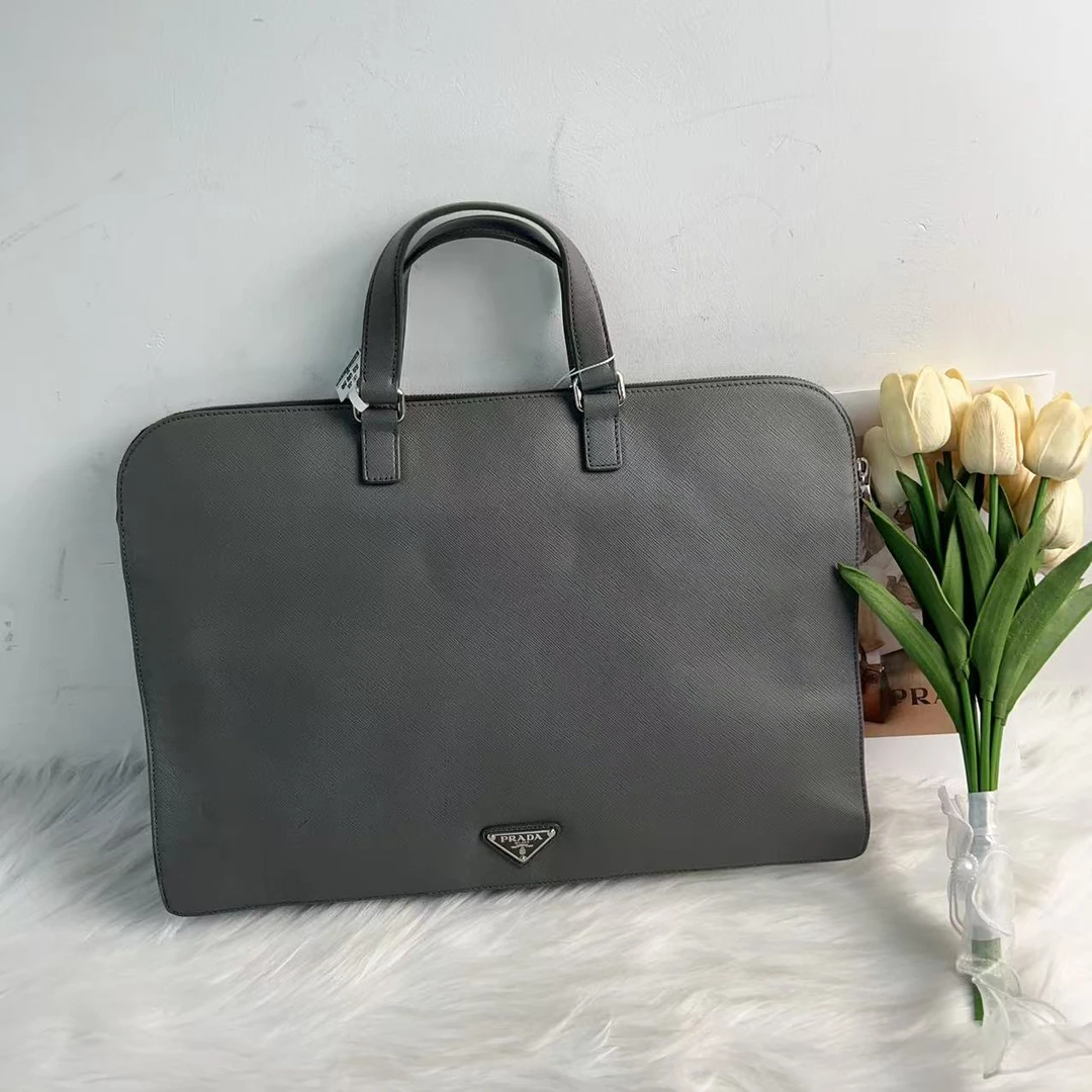 95新 Prada/普拉达 普拉达 大象灰公文c1235